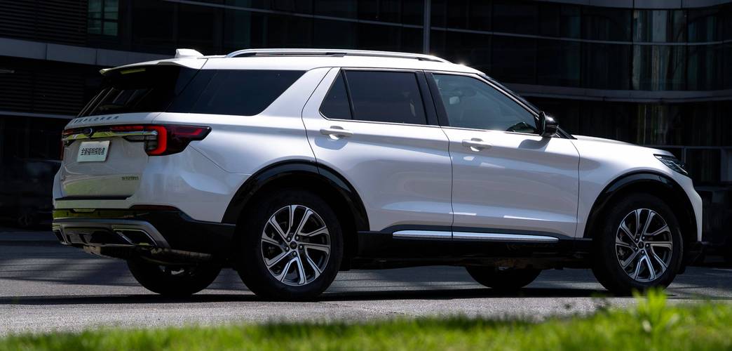 福特探险者车(福特探险者车重多少)