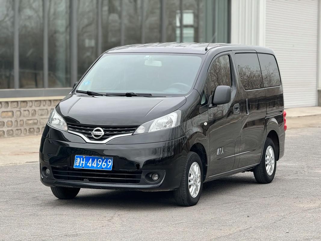 郑州日产7座多少钱/郑州日产七座车nv200