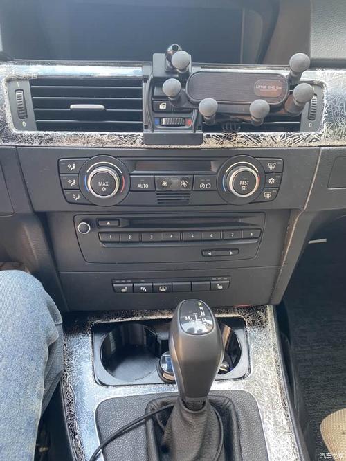 宝马325老款 宝马325老款内饰