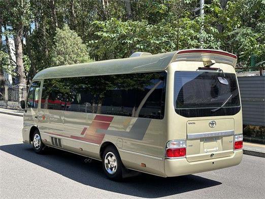 【丰田考斯特10座豪华版,丰田考斯特20座豪华版】