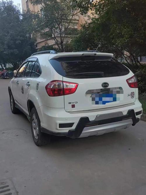 2011款比亚迪s6参数配置 比亚迪s62011年款图片