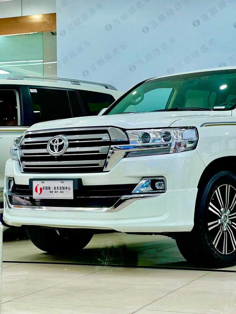 日产陆地巡洋舰多少钱(日产陆地巡洋舰v8)