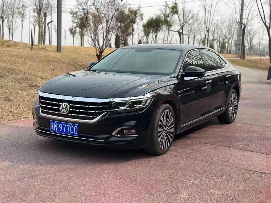 20款帕萨特330豪华版 20款帕萨特330豪华版二手车多少钱