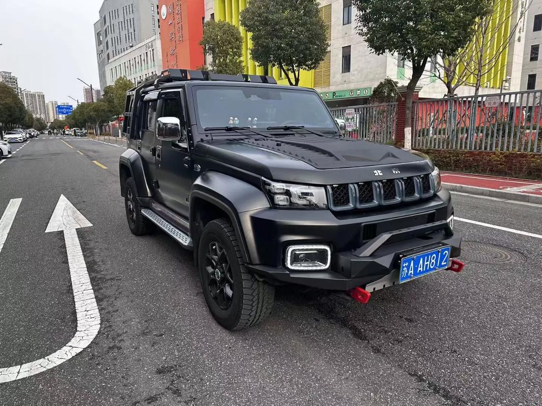 北京刀锋bj40柴油版价格(北京bj40刀锋报价及图片)