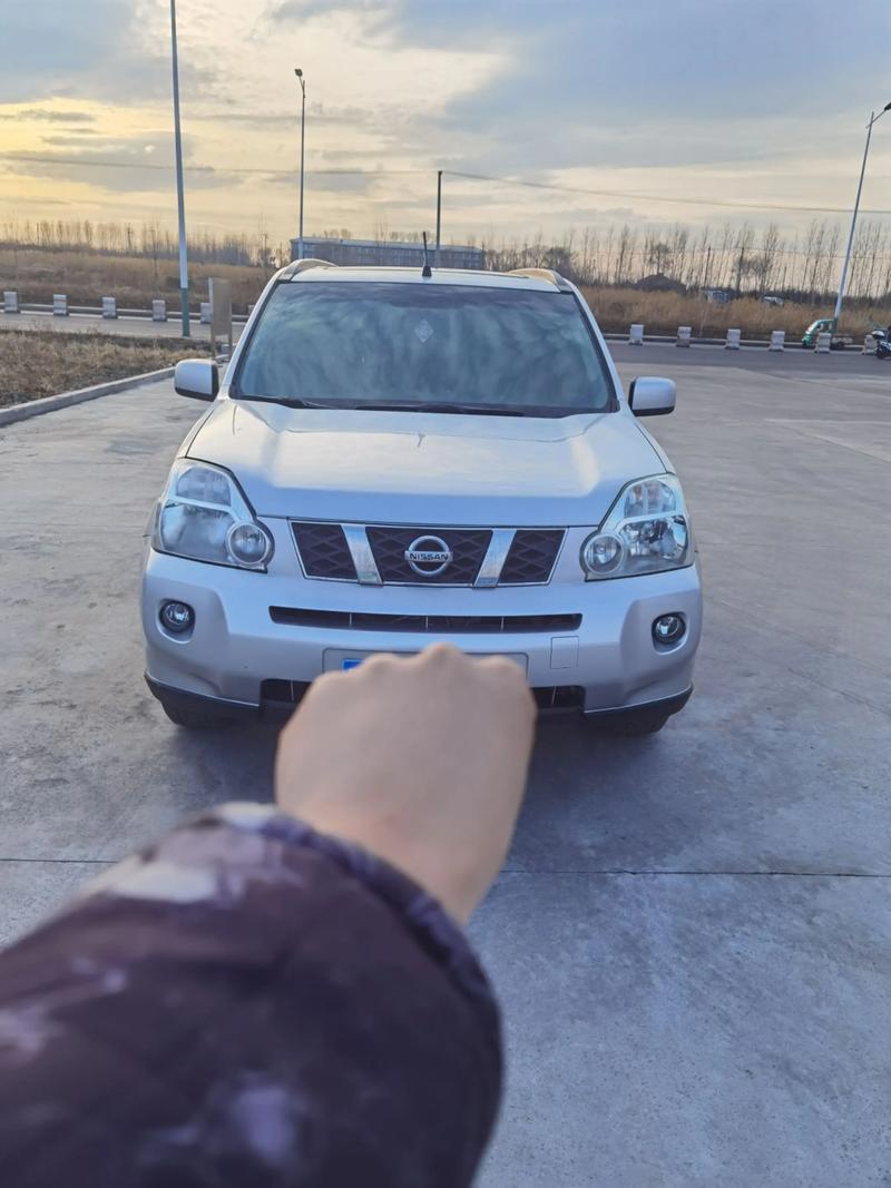 奇骏老款式图片(老款奇骏还值得买吗?)