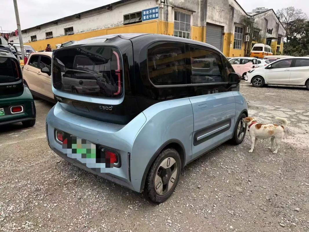 e300宝骏价格及图片/e300plus宝骏价格