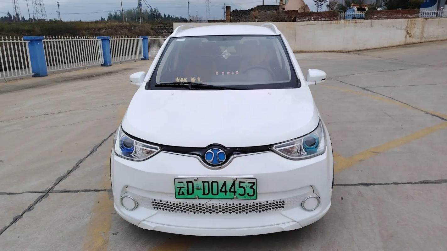 北汽ec180电动汽车价格/北汽ec180电动车性能如何